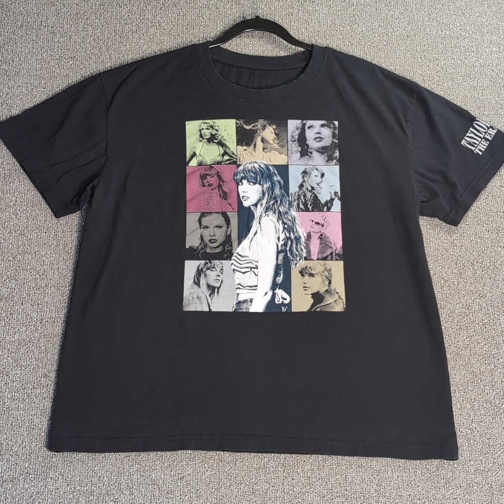 Taylor Swift The Eras Tour Official Merch Size Large (Oversized) in Black